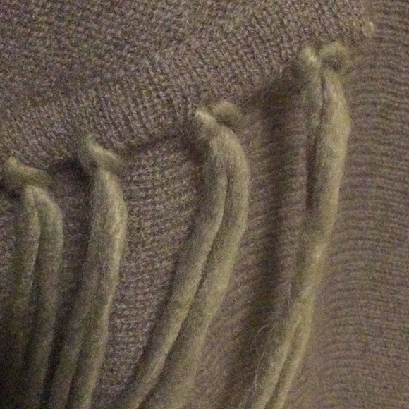 Subtle Luxury CASHMERE SHAWL VEST  
$237 - Picture 6 of 15